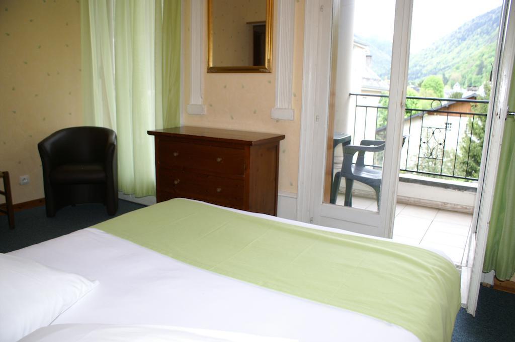 Hotel Celeste Bagnères-de-Luchon 객실 사진