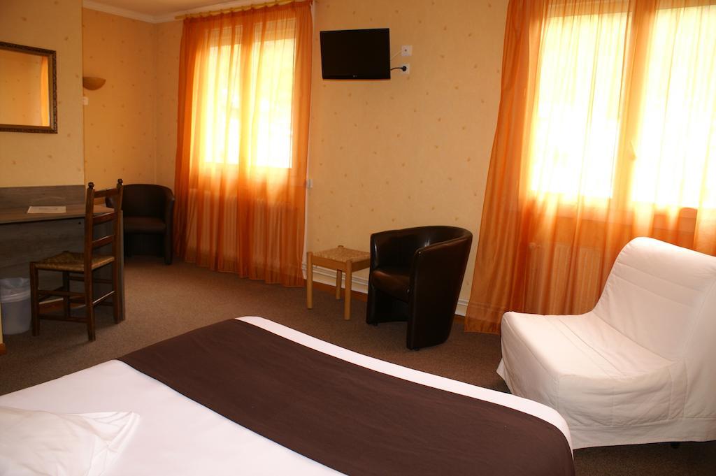 Hotel Celeste Bagnères-de-Luchon 객실 사진