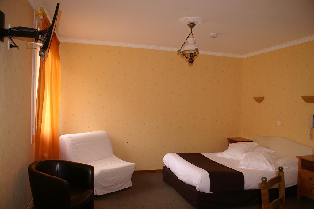 Hotel Celeste Bagnères-de-Luchon 객실 사진